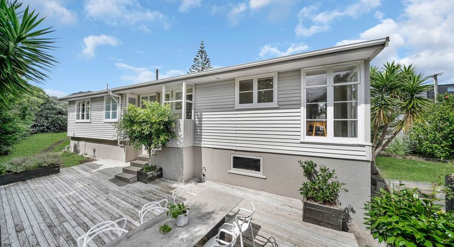  at 15 Westall Road, New Lynn, Waitakere City, Auckland