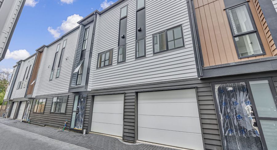  at 10/15 Crayford Street, Avondale, Auckland City, Auckland