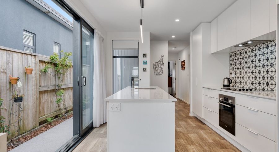  at 25 Foley Grove, Pyes Pa, Tauranga