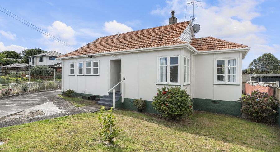  at 5 Santos Place, Onehunga, Auckland