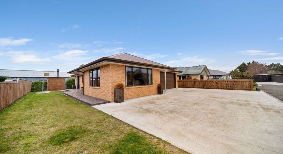  at 4 Avoca Drive, Waiareka Junction, Oamaru