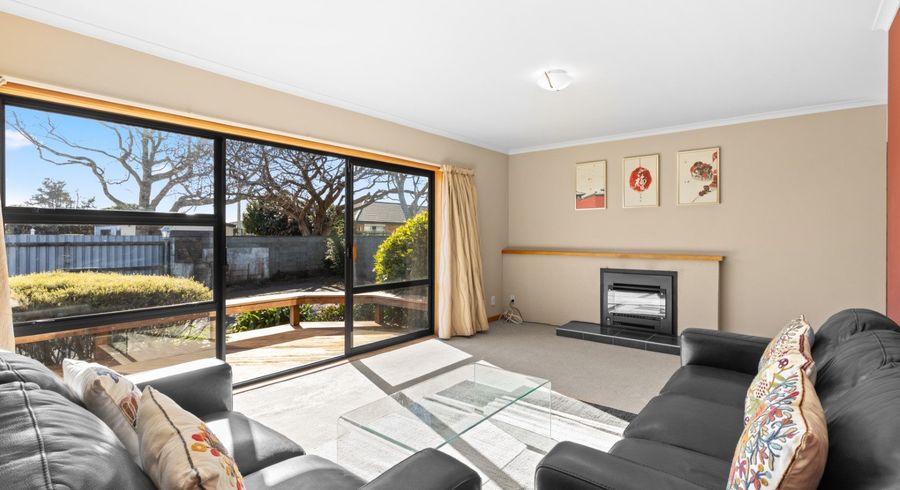  at 5b Truby King Street, Merrilands, New Plymouth, Taranaki