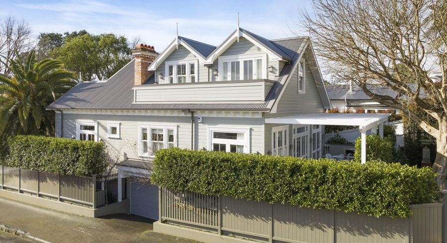  at 86 Sarsfield Street, Herne Bay, Auckland