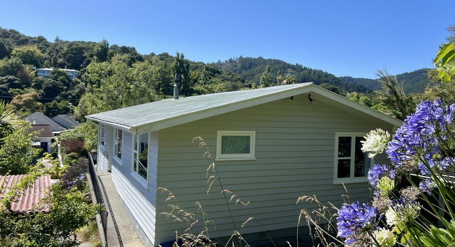  at 18 Deller Grove, Silverstream, Upper Hutt, Wellington