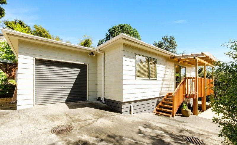  at 2/1 Nea Place, Hillcrest, Auckland