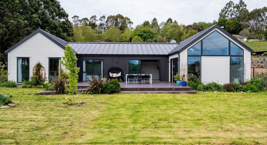  at 250C Gladstone Road North, Mosgiel