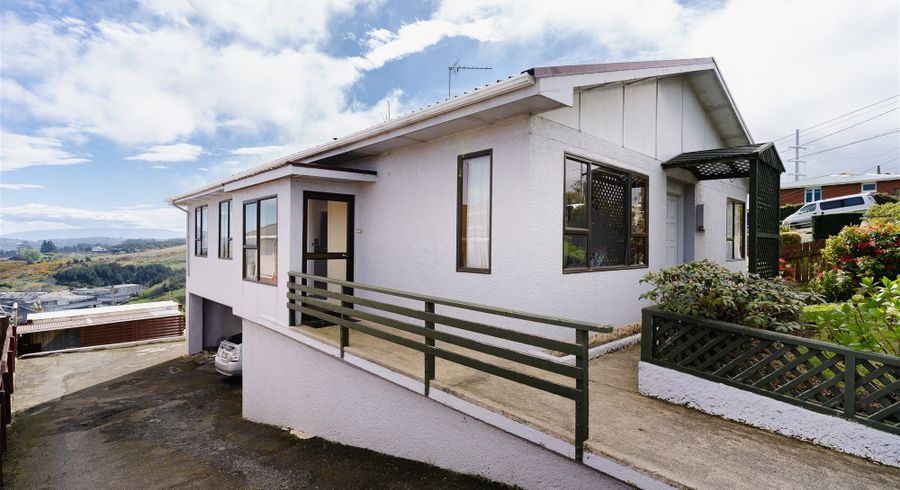  at 176 Mornington Road, Kenmure, Dunedin