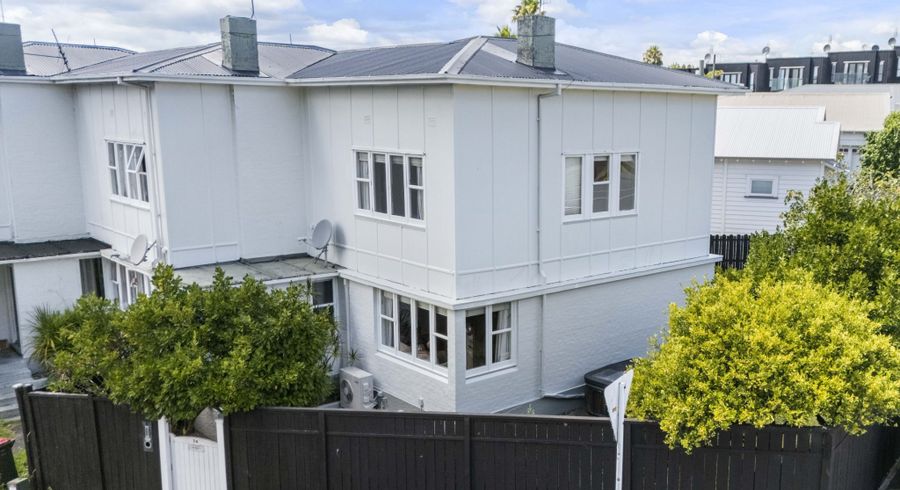  at 74 Larchwood Avenue, Westmere, Auckland