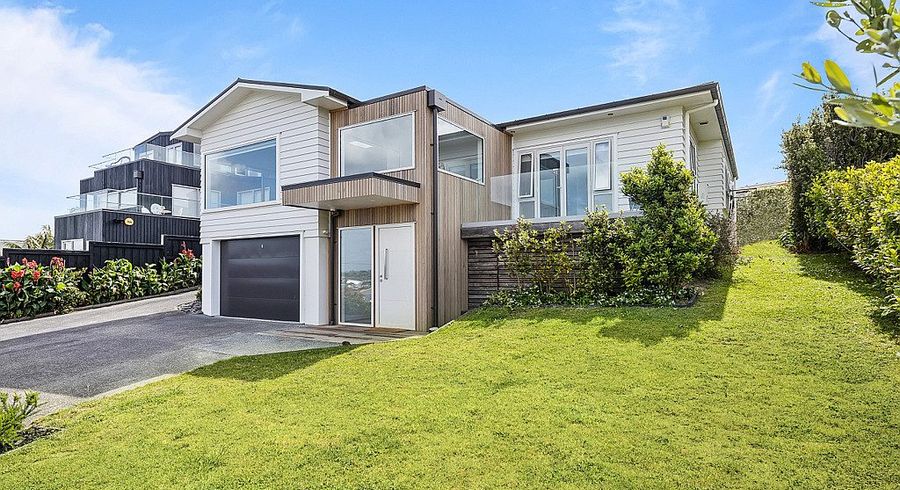  at 26 Beach Road, Castor Bay, Auckland