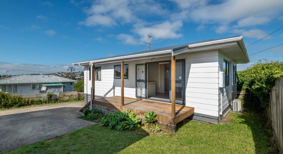  at 199a Chivalry Road, Glenfield, North Shore City, Auckland