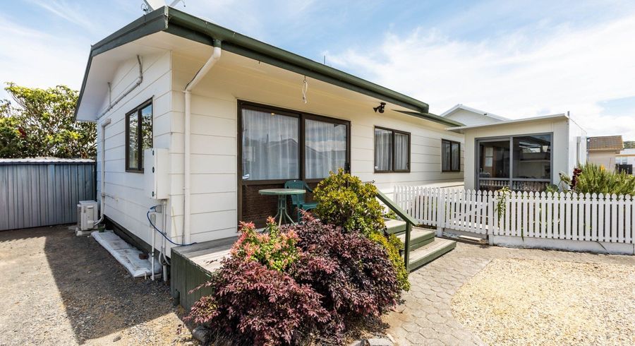  at 4/2 Lee Road, Taradale, Napier