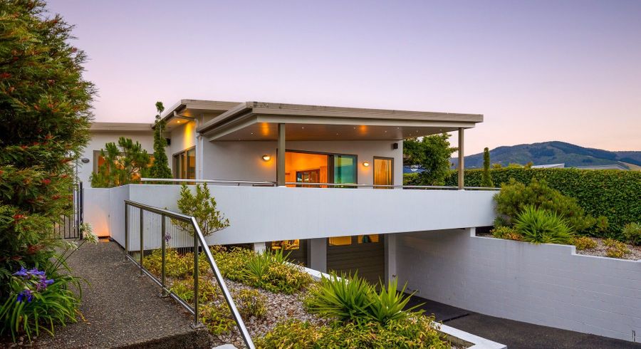  at 355 Princes Drive, Britannia Heights, Nelson, Nelson / Tasman