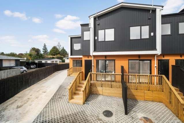  at 2/46 Jillian Drive, Ranui, Auckland