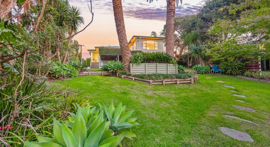  at 107 Onewa Road, Northcote, Auckland