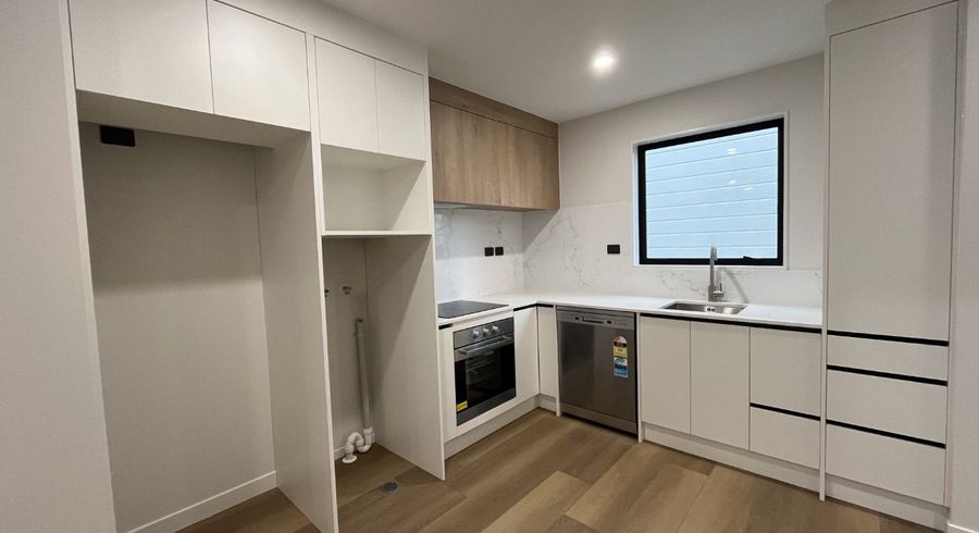  at 2/8 Wilmshurst Avenue, Papatoetoe, Manukau City, Auckland