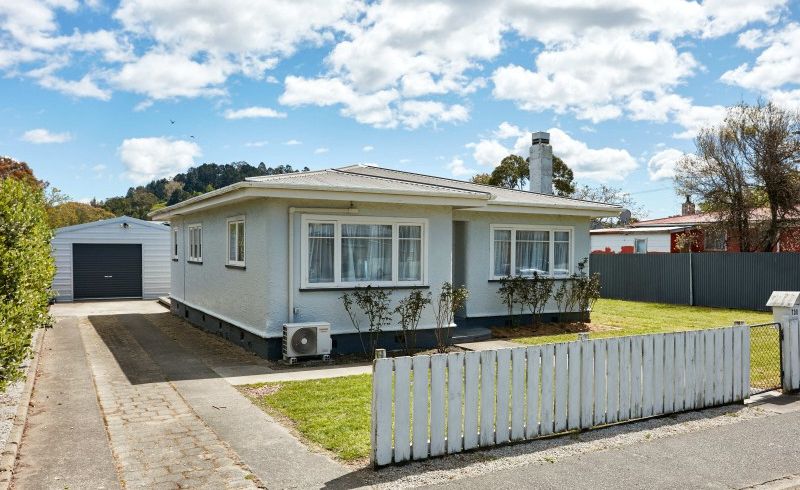  at 100 De Lautour Road, Inner Kaiti, Gisborne