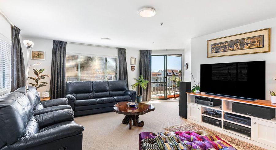  at 15/3b Harrison Road, Mount Wellington, Auckland City, Auckland