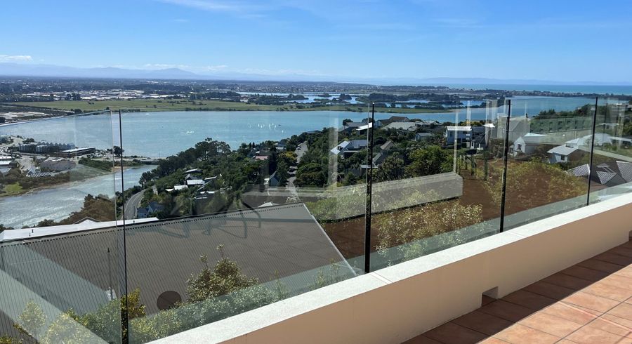  at 126 Cannon Hill Crescent, Mount Pleasant, Christchurch City, Canterbury