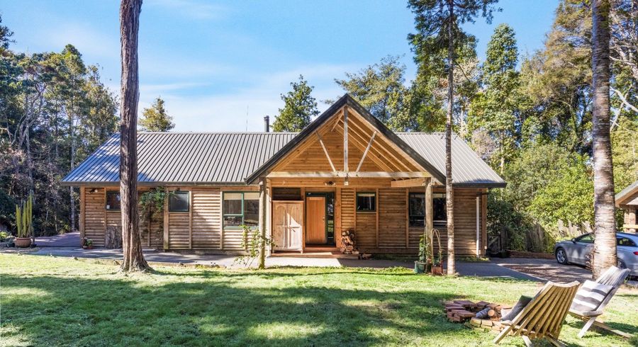 at 81 Brick Bay Drive, Sandspit, Warkworth
