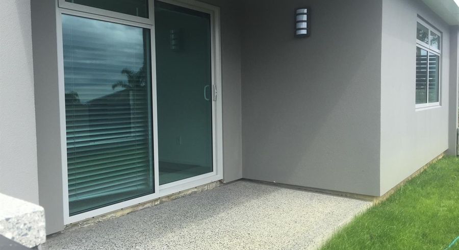  at 1/1 Henriette Place, The Gardens, Manukau City, Auckland