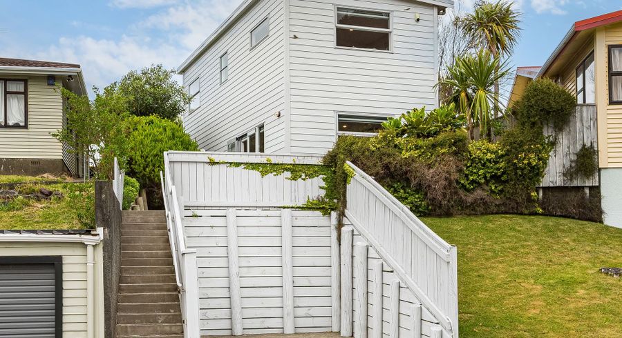  at 2A Hillary Street, Tawa, Wellington, Wellington