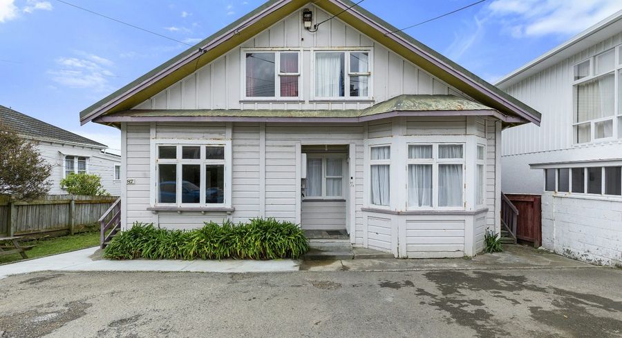 at 2/87 Queens Drive, Lyall Bay, Wellington, Wellington