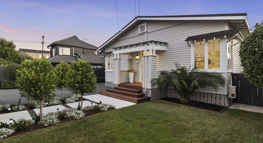  at 298 Point Chevalier Road, Point Chevalier, Auckland City, Auckland