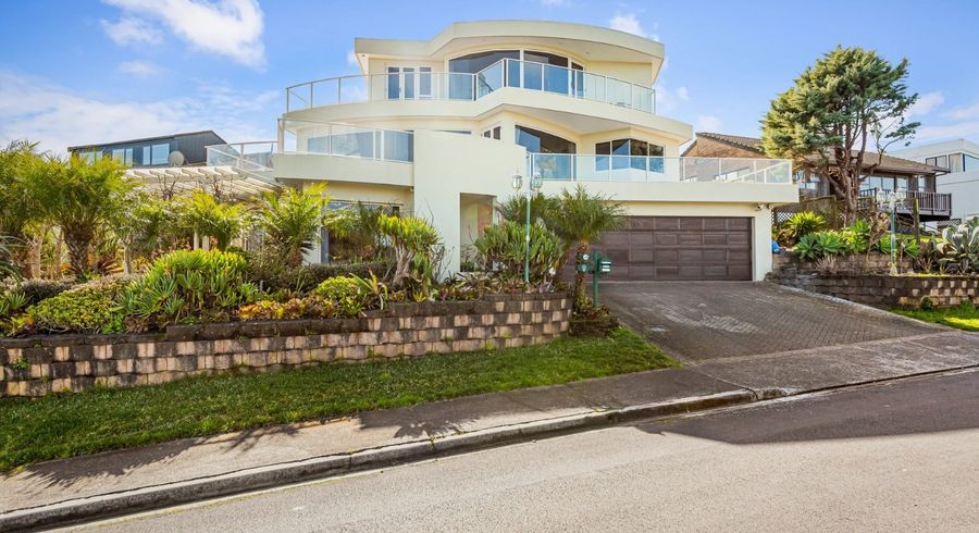  at 9 Brigantine Dr, Beach Haven, North Shore City, Auckland