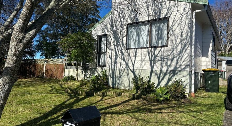  at 11 Muirfield Street, Wattle Downs, Manukau City, Auckland