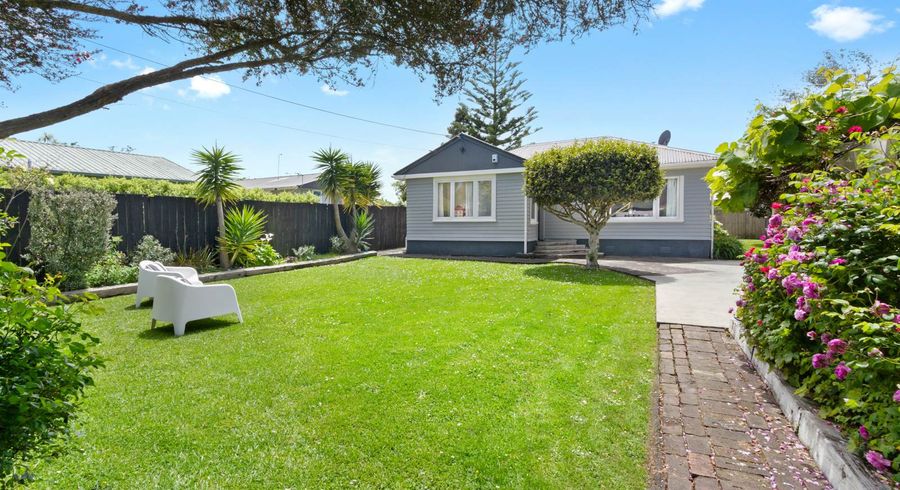  at 1/37 Garelja Road, Henderson, Auckland