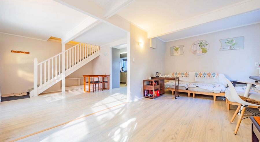  at 1/5 Kegworth Place, Browns Bay, North Shore City, Auckland