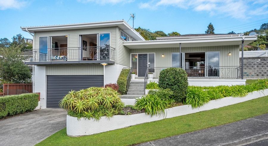 at 2 Rondane Place, Tirohanga, Lower Hutt, Wellington