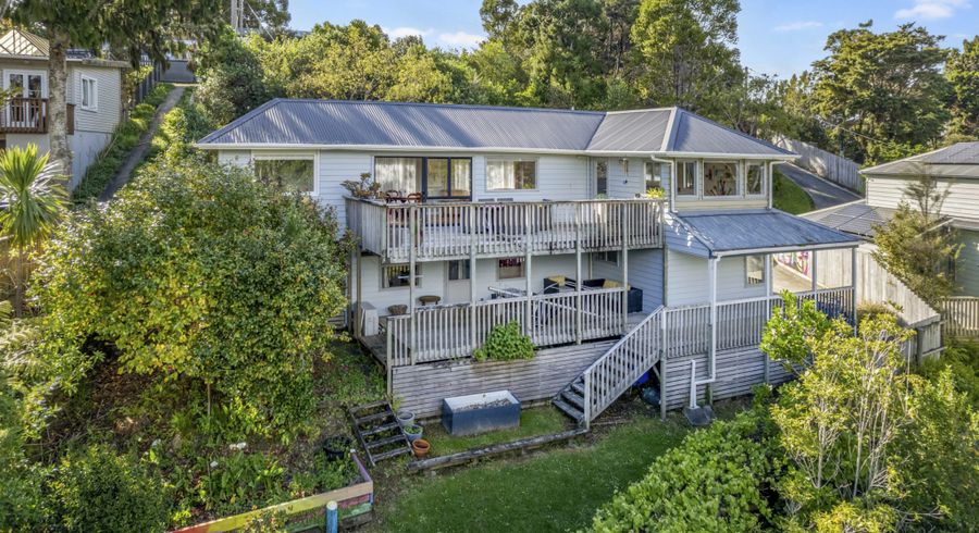  at 57 Kauri Point Road, Laingholm, Waitakere City, Auckland