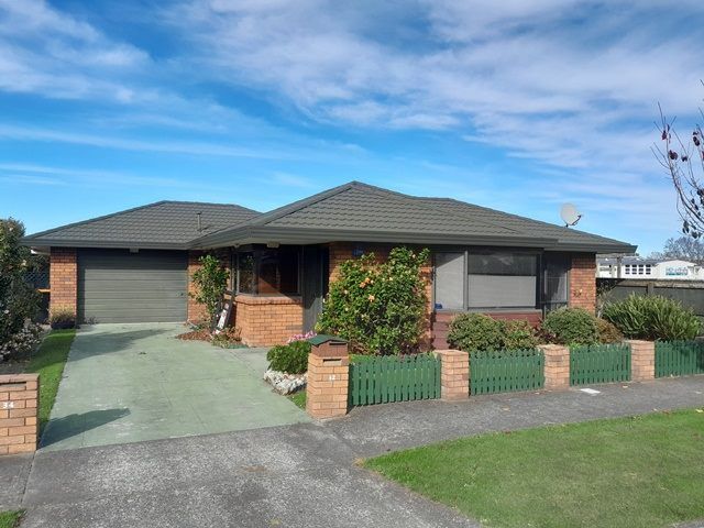  at 32 Beresford Street, Takaro, Palmerston North