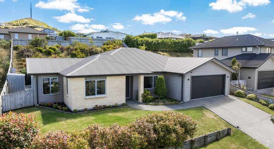  at 17 Kaimai Place, Aotea, Porirua