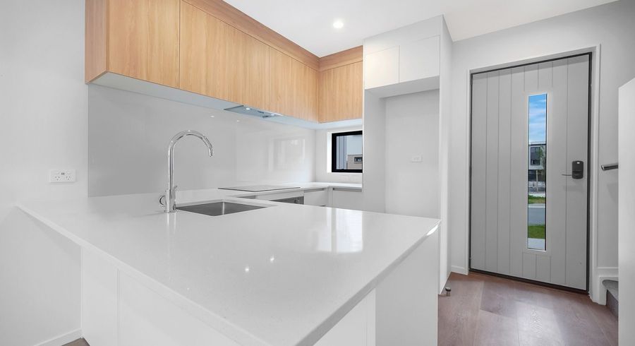  at 20 Hoopers Rd, Glen Eden, Waitakere City, Auckland