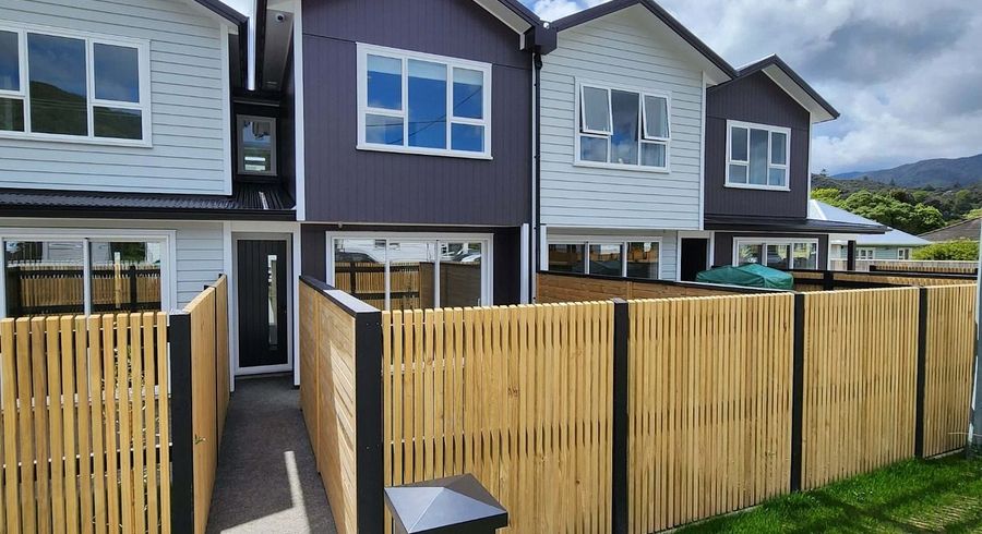  at 2/41 Main Road, Wainuiomata, Lower Hutt