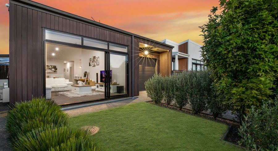  at 15 Liberation Road, Papakura, Papakura