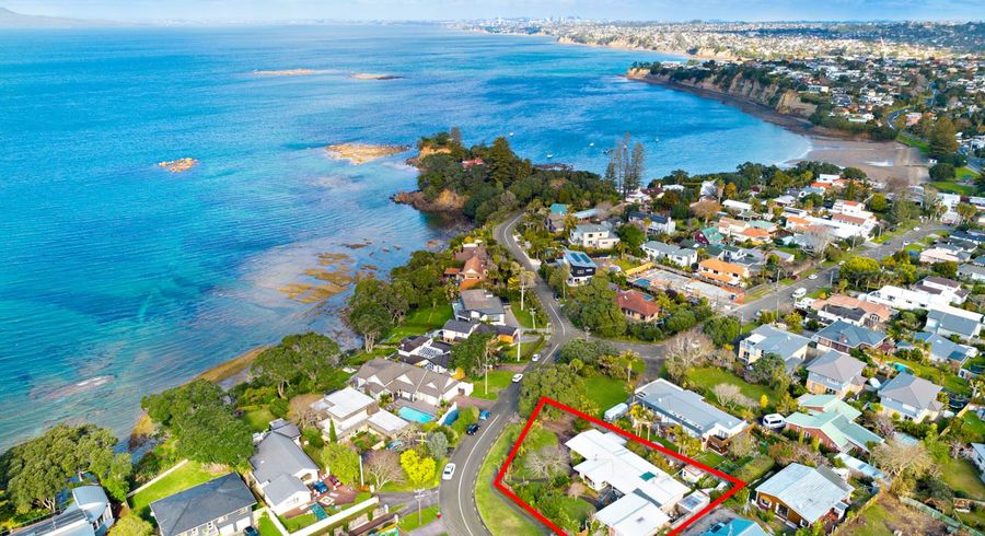  at 17 Rock Isle Road, Torbay, Auckland