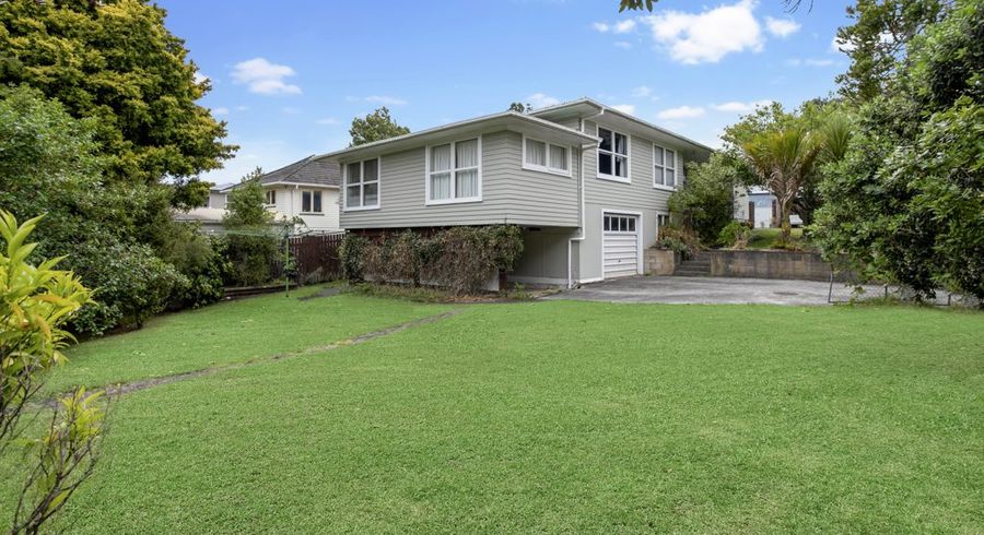  at 2 Linwood Avenue, Forrest Hill, Auckland