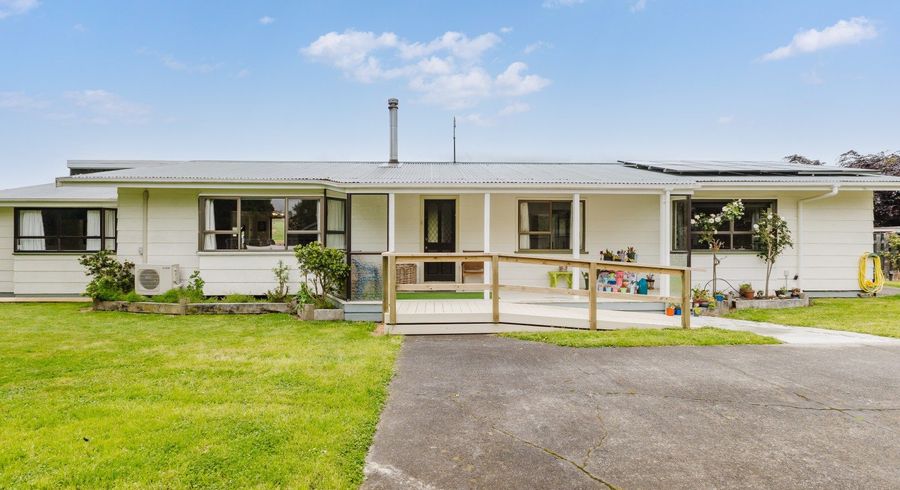  at 11 Huxley Street, Pahiatua