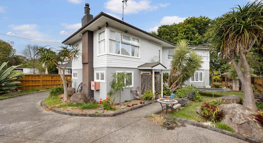  at Sunnynook, North Shore City, Auckland