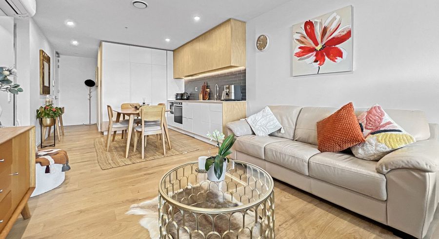  at 102/32 Anzac Road, Browns Bay, North Shore City, Auckland