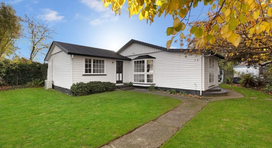  at 35 Winters Road, Redwood, Christchurch