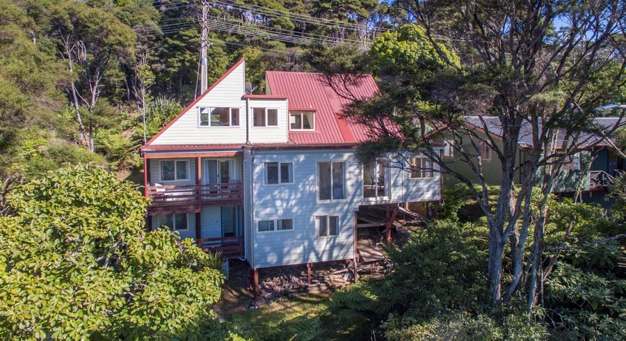  at 422 Huia Road, Laingholm, Auckland