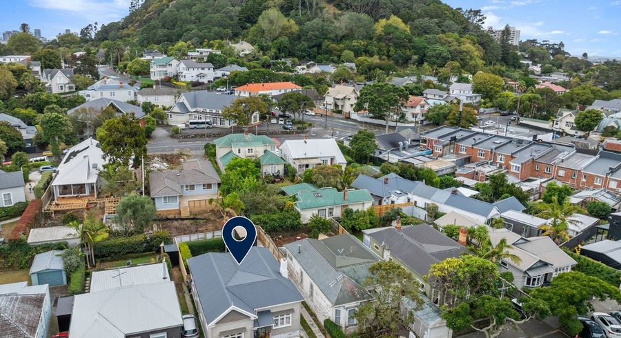 at 2/9 Essex Road, Mount Eden, Auckland City, Auckland