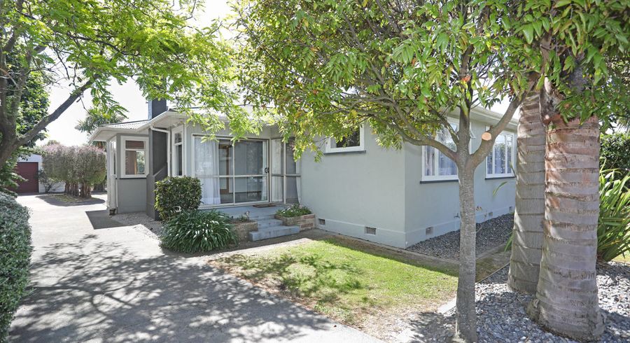  at 8 Nairn Crescent, Awapuni, Palmerston North, Manawatu / Whanganui