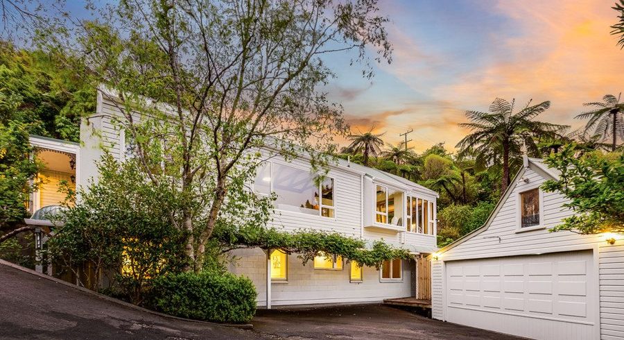  at 102a Miromiro Road, Normandale, Lower Hutt, Wellington