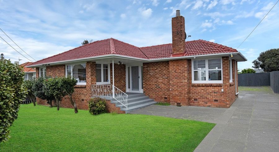  at 14 Oxford Road, Manurewa, Manukau City, Auckland