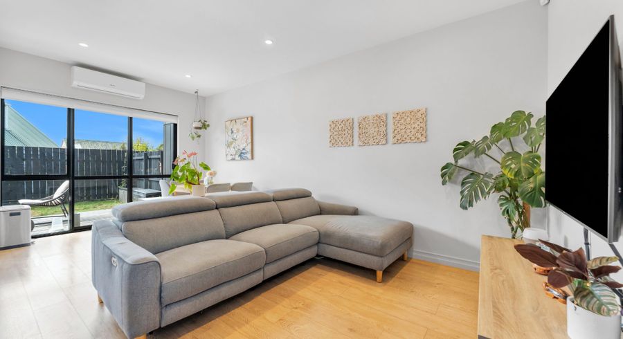  at 7/8 Hepburn Road, Glendene, Waitakere City, Auckland